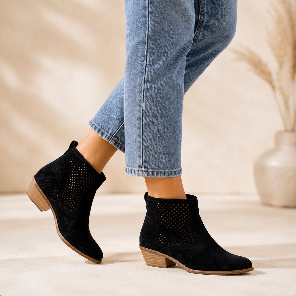 Sofft Black Suede Perforated Ankle Boots Laser Cut Block Heel 9.5M